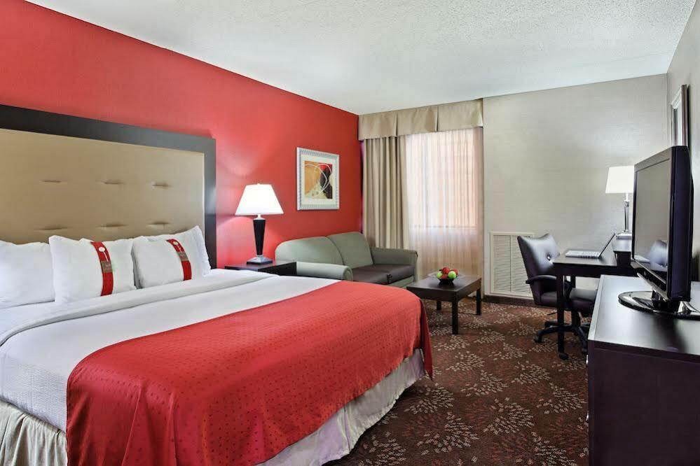 Hotel Cincinnati Airport By Ihg 3*